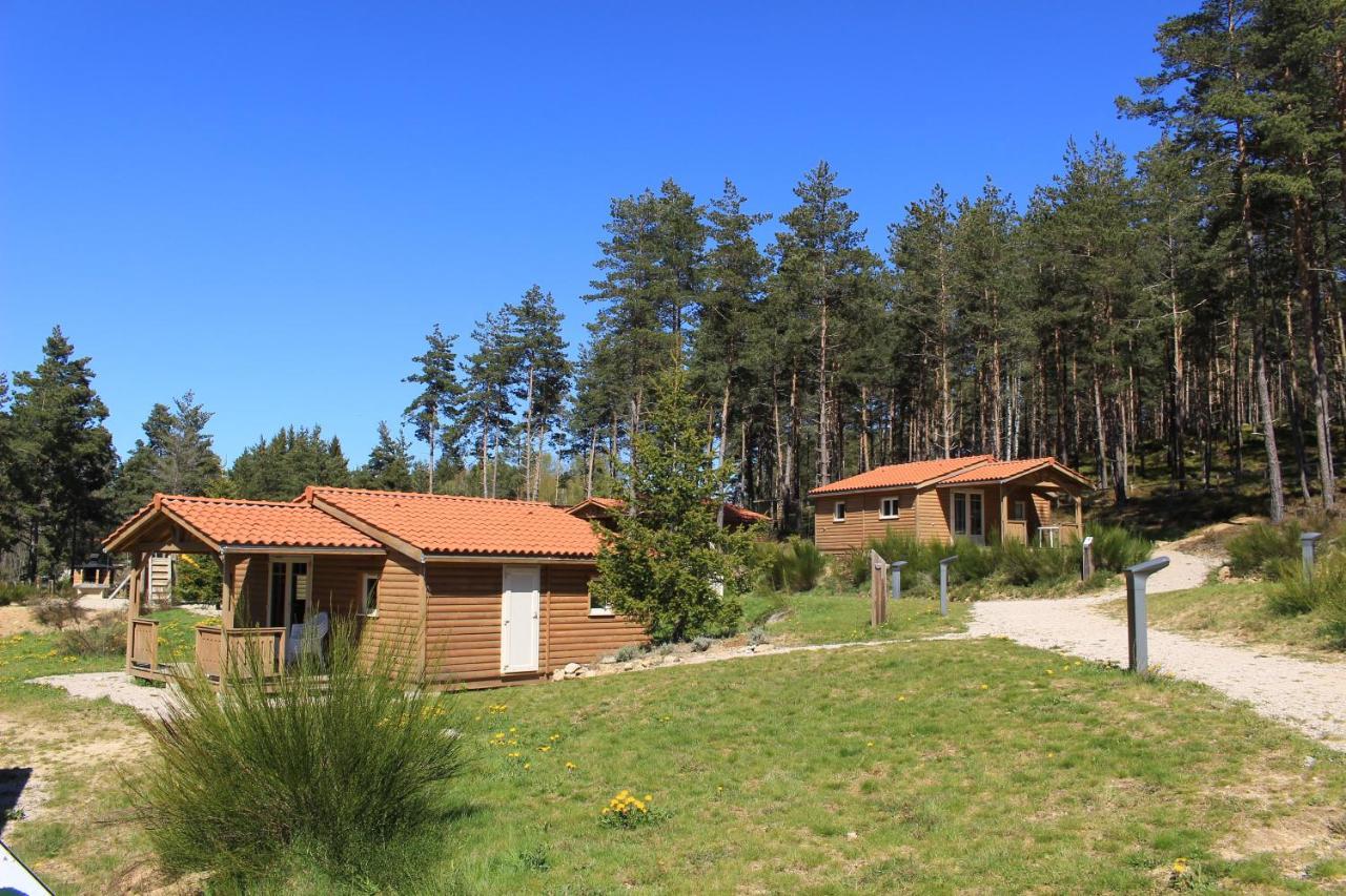 Les Chalets Du Haut-Forez Usson-en-Forez Exterior photo