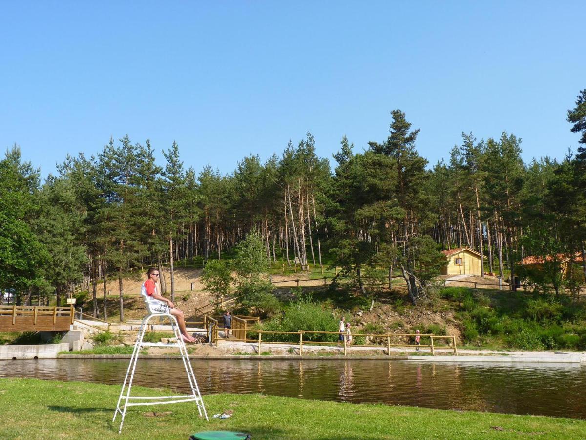 Les Chalets Du Haut-Forez Usson-en-Forez Exterior photo