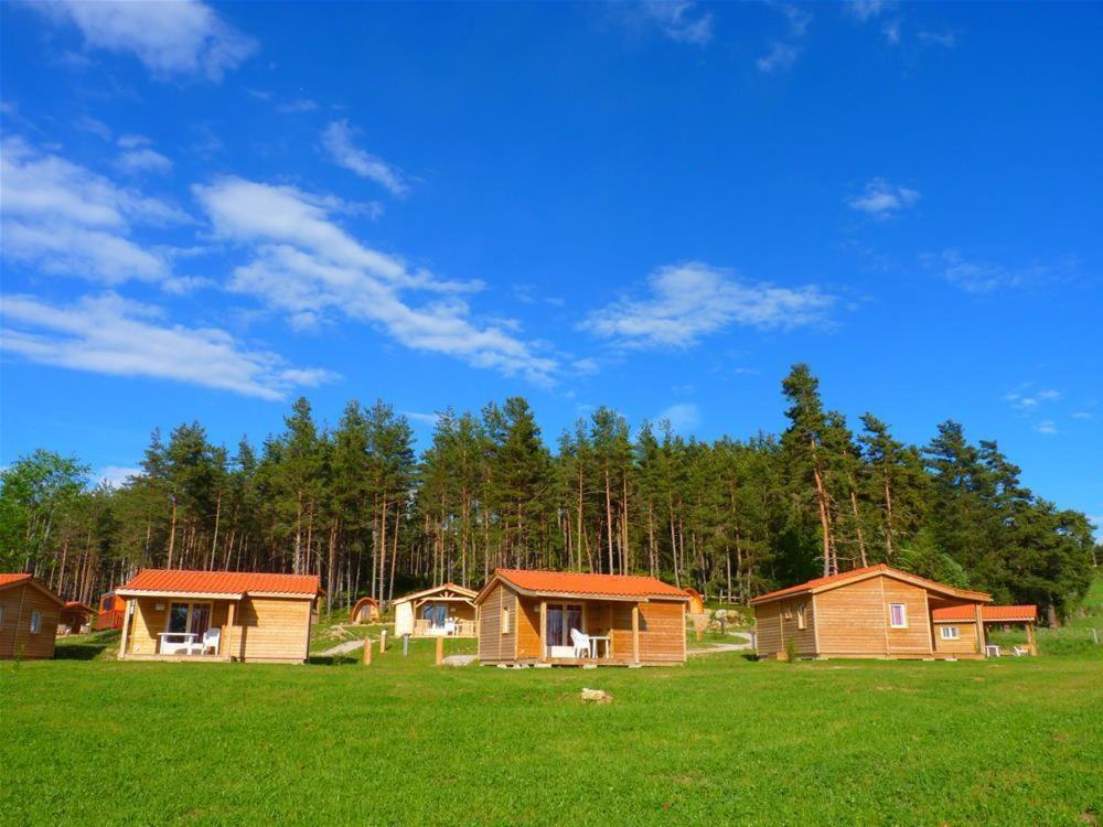 Les Chalets Du Haut-Forez Usson-en-Forez Exterior photo