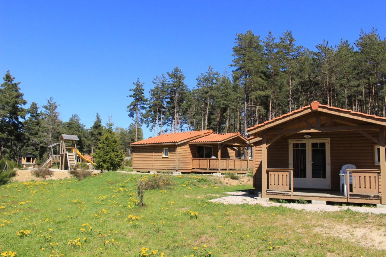 Les Chalets Du Haut-Forez Usson-en-Forez Exterior photo